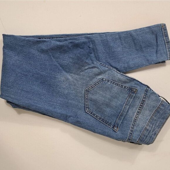 Old Navy Skinny Washed Out Jeans - Picture 9 of 9